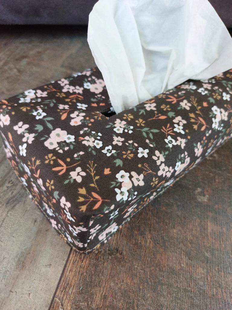 Housse décorative pour boîte à mouchoirs