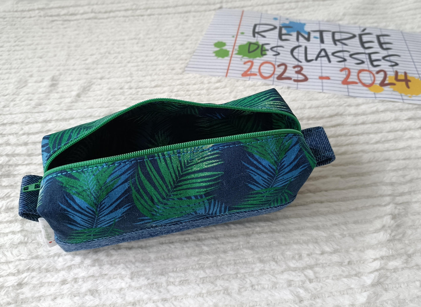 Trousse à crayons bicolore