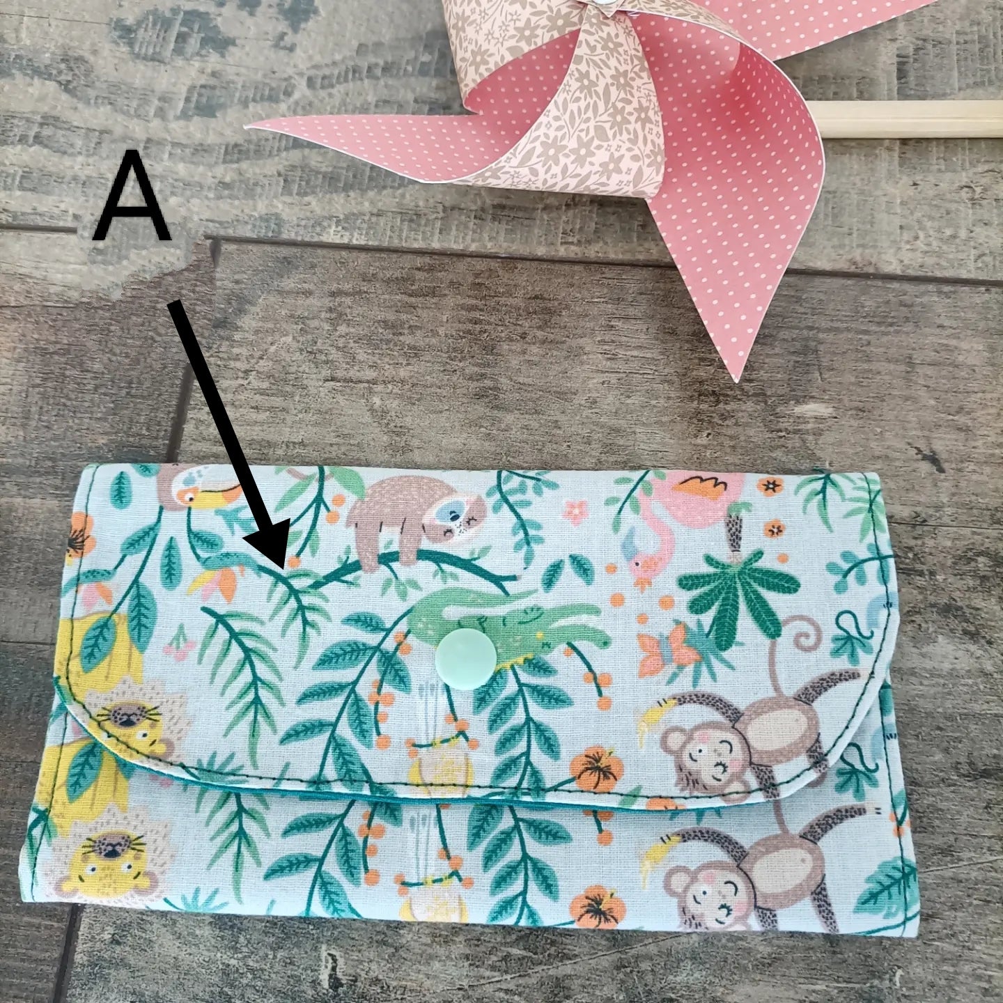 Personnaliser sa pochette à barrettes