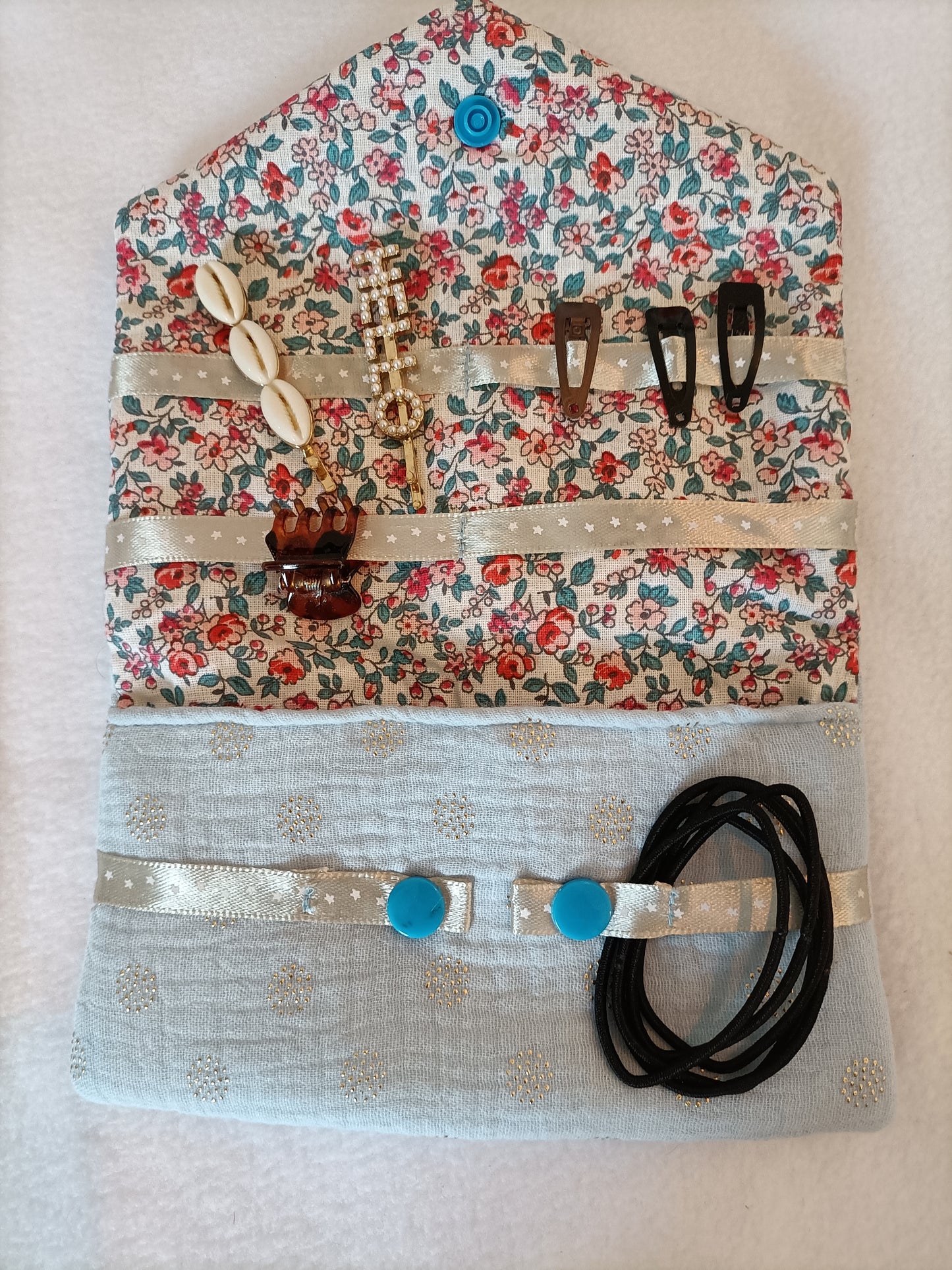 Pochette à barrettes & accessoires de coiffure