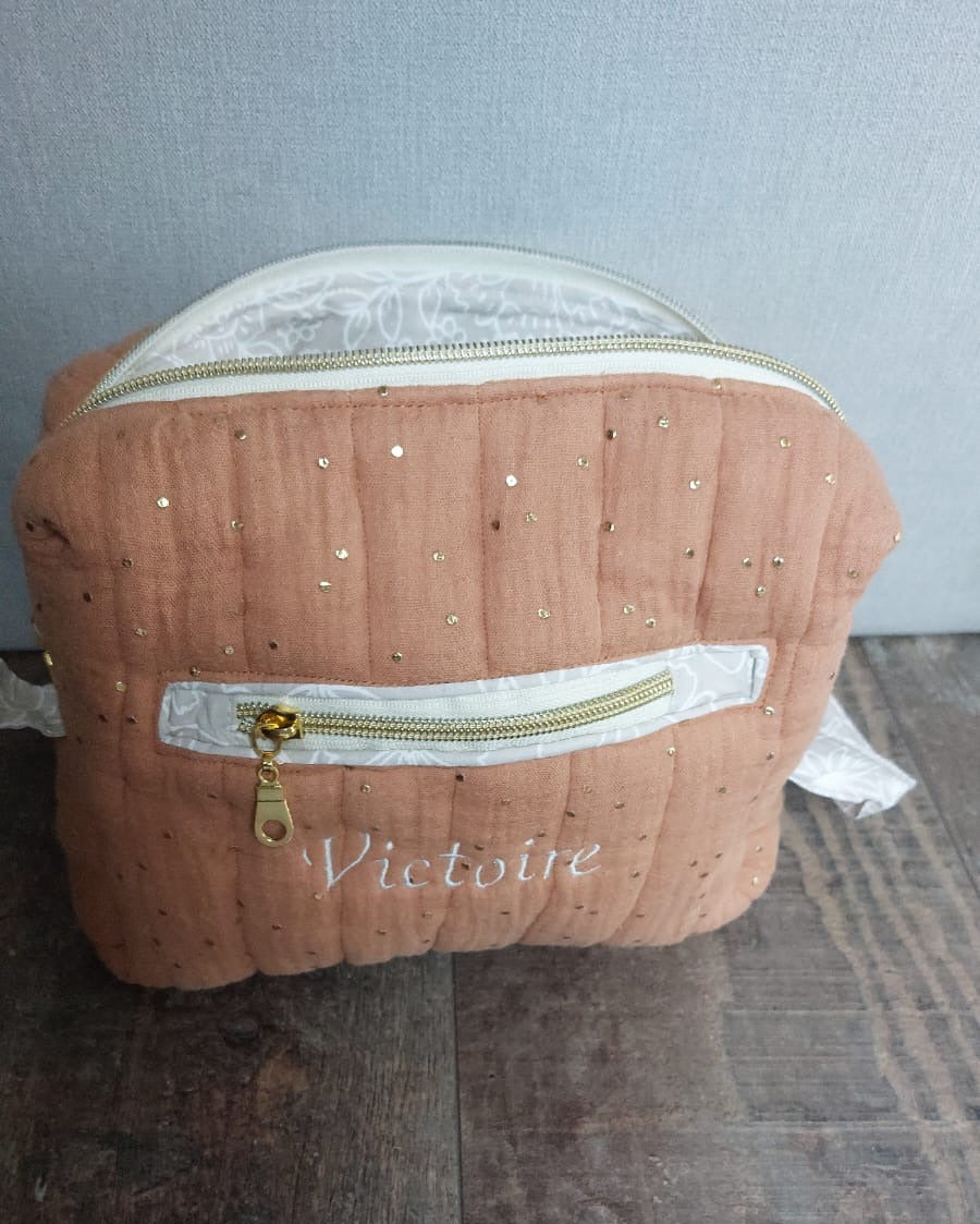 Trousse de toilette brodée