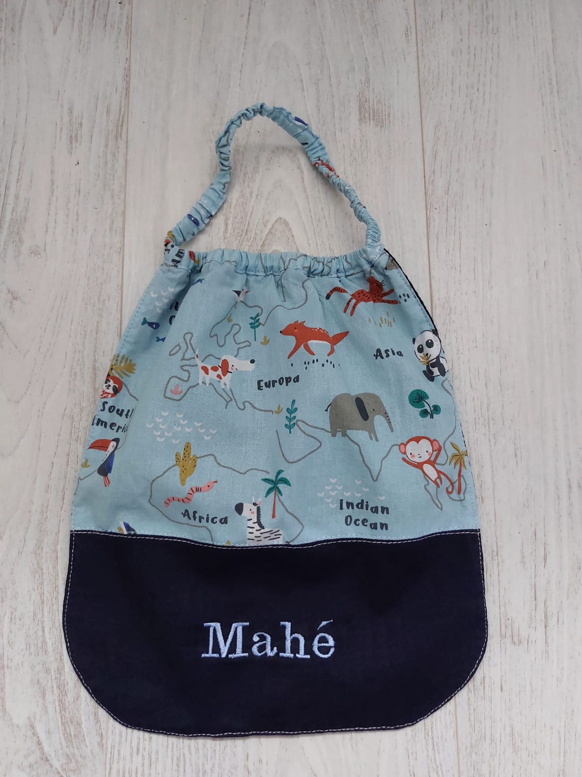 Serviette élastique cantine brodée